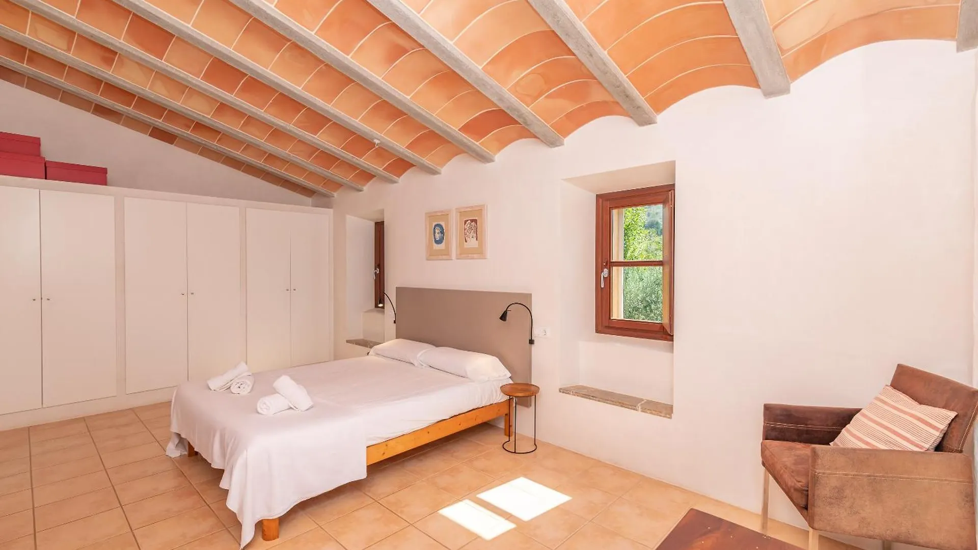 Villa La Corbaia By Sealand Villas Arta